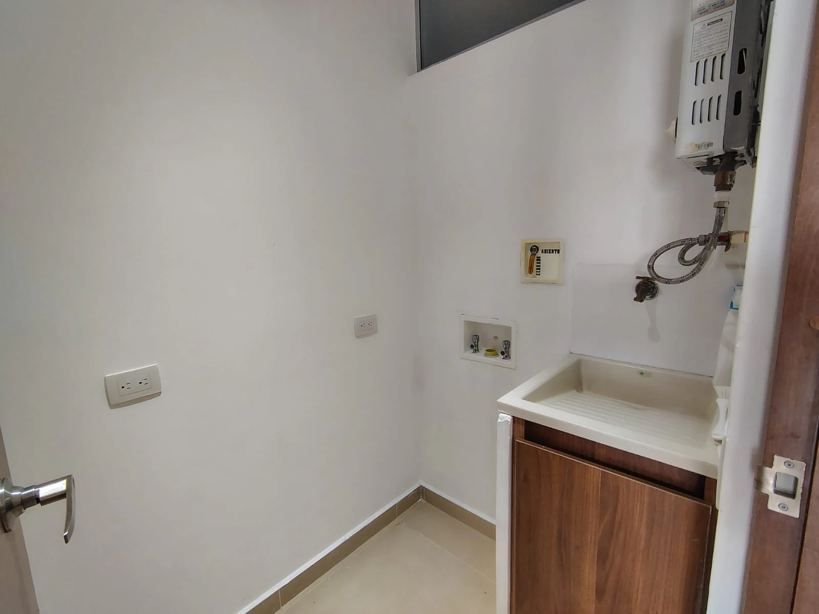 Apartaestudio en arriendo sector Loma de los González